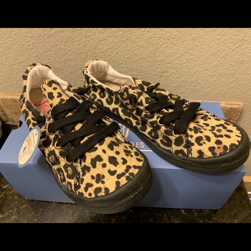 Cheetah print jelly pop shoes NEW IN BOX